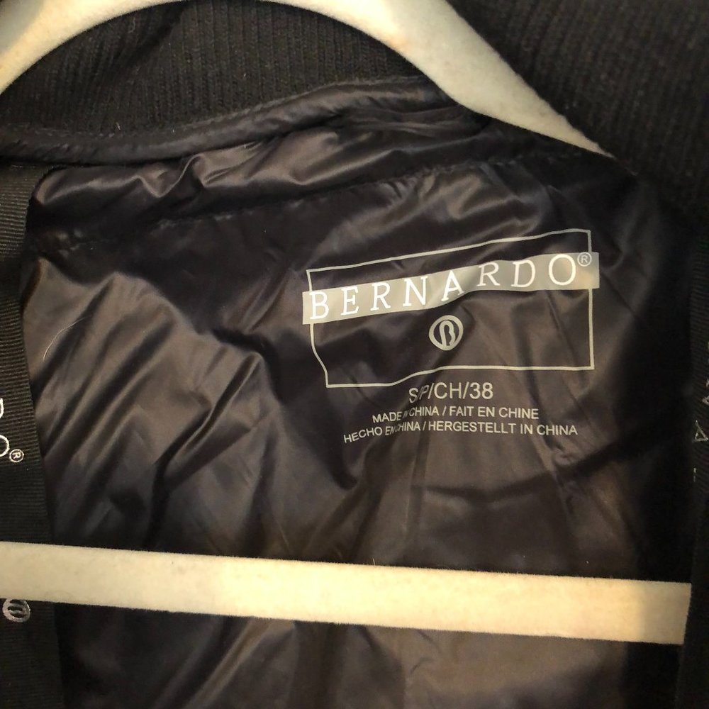 Bernardo Down & Primaloft Walker Jacket (S) - image 8
